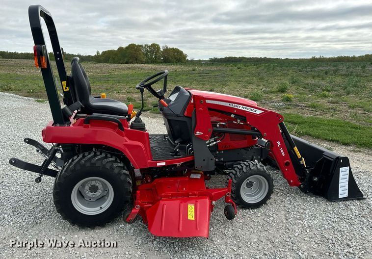 image for item EN4524 2021 Massey Ferguson GC1723 MFWD tractor