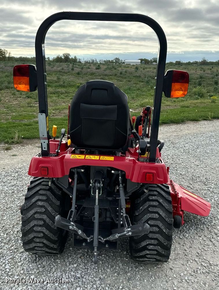 image for item EN4524 2021 Massey Ferguson GC1723 MFWD tractor