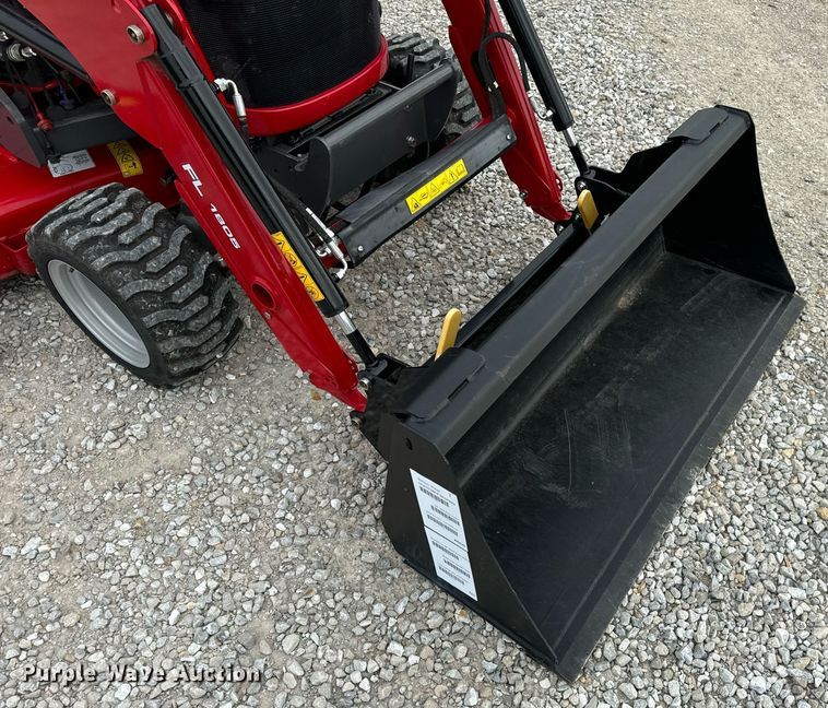 image for item EN4524 2021 Massey Ferguson GC1723 MFWD tractor