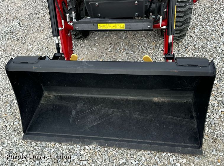 image for item EN4524 2021 Massey Ferguson GC1723 MFWD tractor