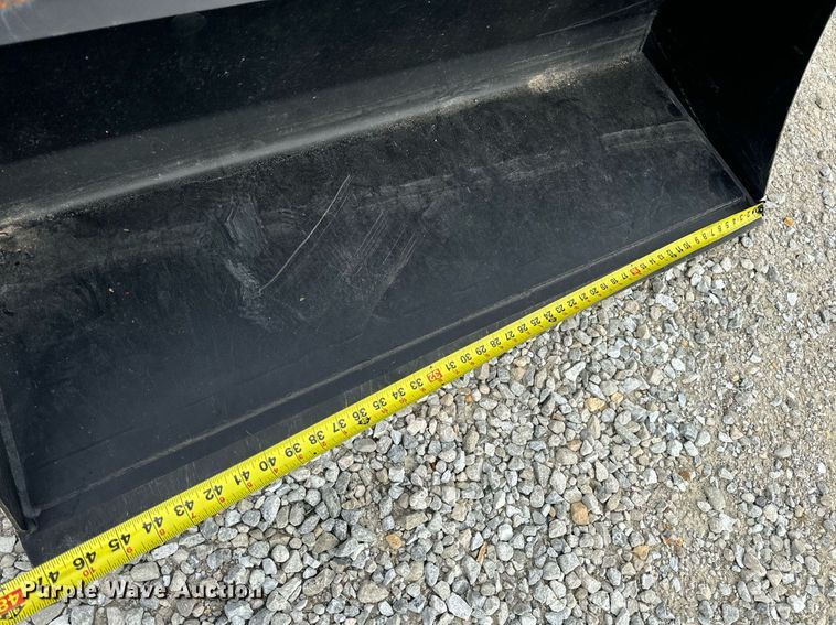 image for item EN4524 2021 Massey Ferguson GC1723 MFWD tractor