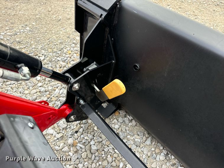 image for item EN4524 2021 Massey Ferguson GC1723 MFWD tractor