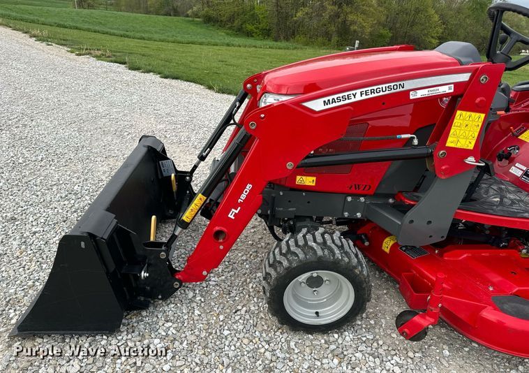 image for item EN4524 2021 Massey Ferguson GC1723 MFWD tractor