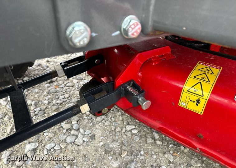 image for item EN4524 2021 Massey Ferguson GC1723 MFWD tractor