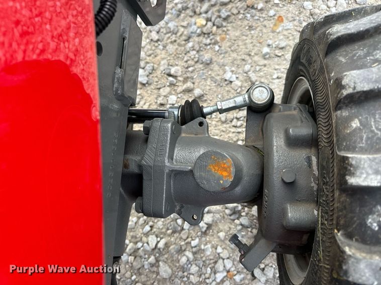 image for item EN4524 2021 Massey Ferguson GC1723 MFWD tractor