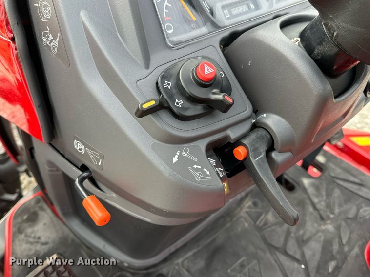 image for item EN4524 2021 Massey Ferguson GC1723 MFWD tractor