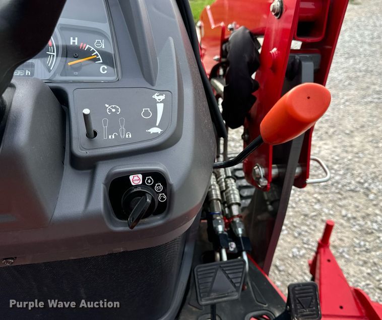 image for item EN4524 2021 Massey Ferguson GC1723 MFWD tractor