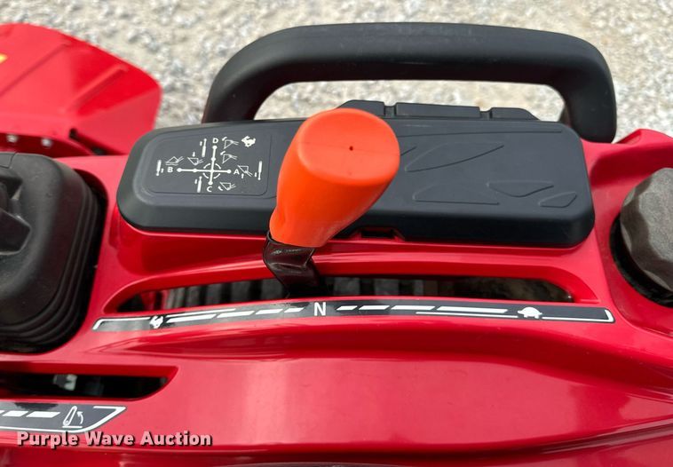 image for item EN4524 2021 Massey Ferguson GC1723 MFWD tractor