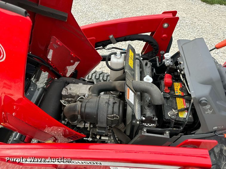 image for item EN4524 2021 Massey Ferguson GC1723 MFWD tractor