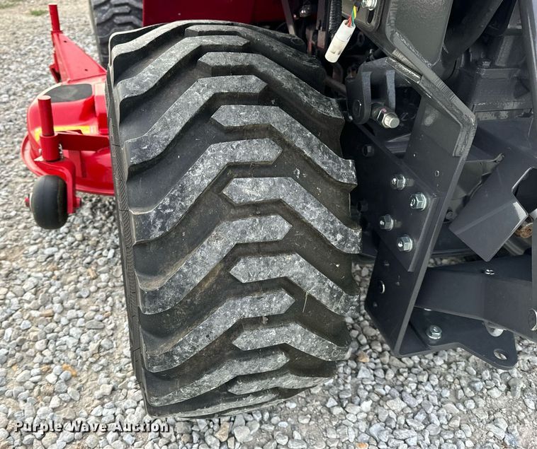 image for item EN4524 2021 Massey Ferguson GC1723 MFWD tractor