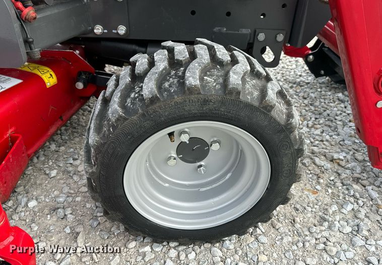 image for item EN4524 2021 Massey Ferguson GC1723 MFWD tractor