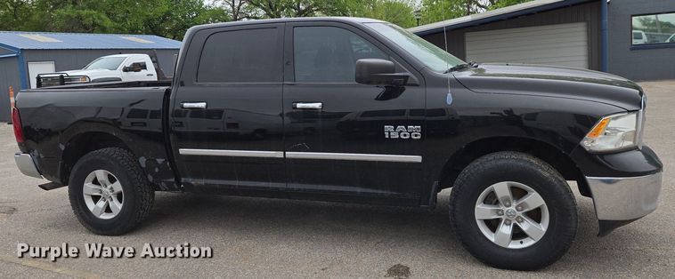 image for item EN8939 2013 Dodge Ram 1500 Crew Cab pickup truck