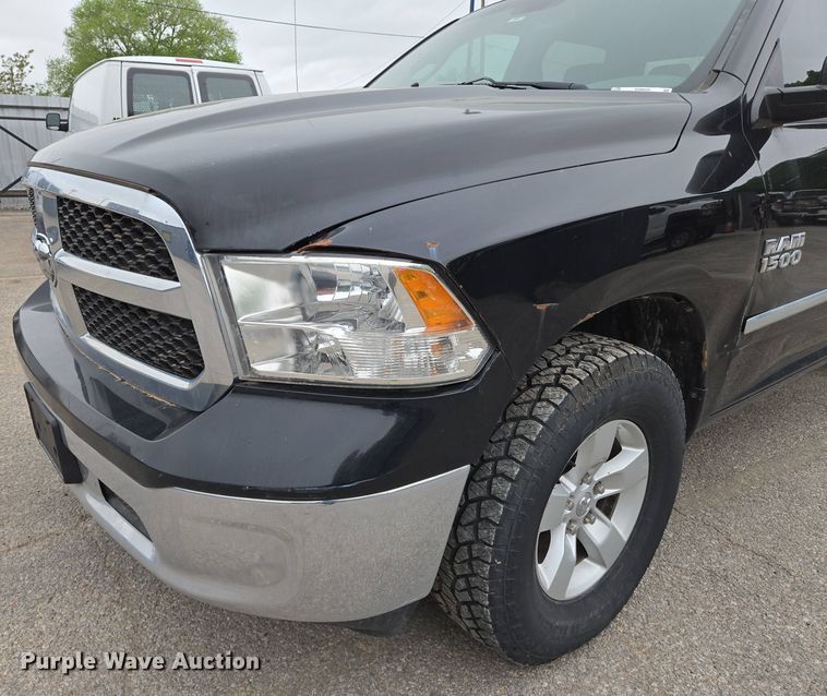 image for item EN8939 2013 Dodge Ram 1500 Crew Cab pickup truck