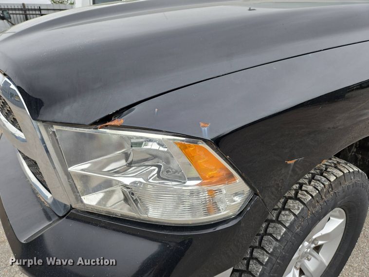 image for item EN8939 2013 Dodge Ram 1500 Crew Cab pickup truck