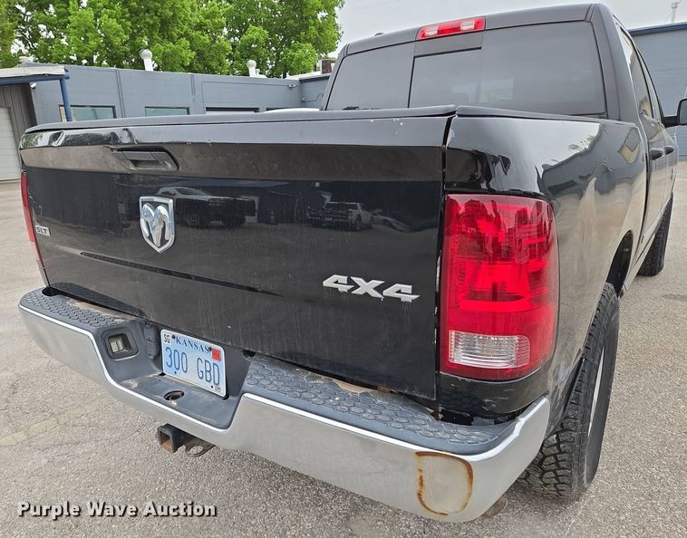 image for item EN8939 2013 Dodge Ram 1500 Crew Cab pickup truck