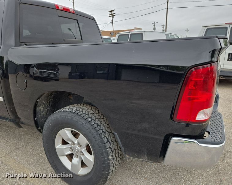 image for item EN8939 2013 Dodge Ram 1500 Crew Cab pickup truck