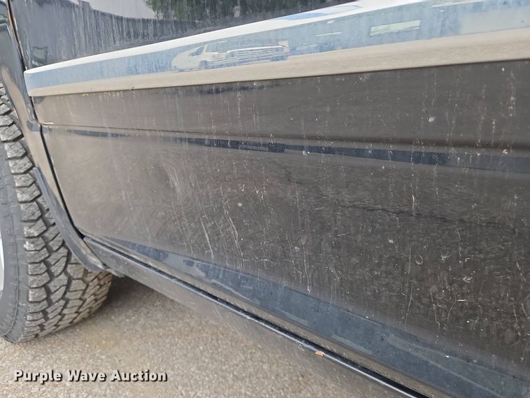 image for item EN8939 2013 Dodge Ram 1500 Crew Cab pickup truck