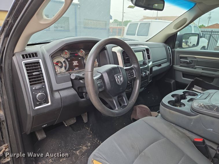 image for item EN8939 2013 Dodge Ram 1500 Crew Cab pickup truck