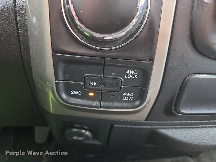 image for item EN8939 2013 Dodge Ram 1500 Crew Cab pickup truck