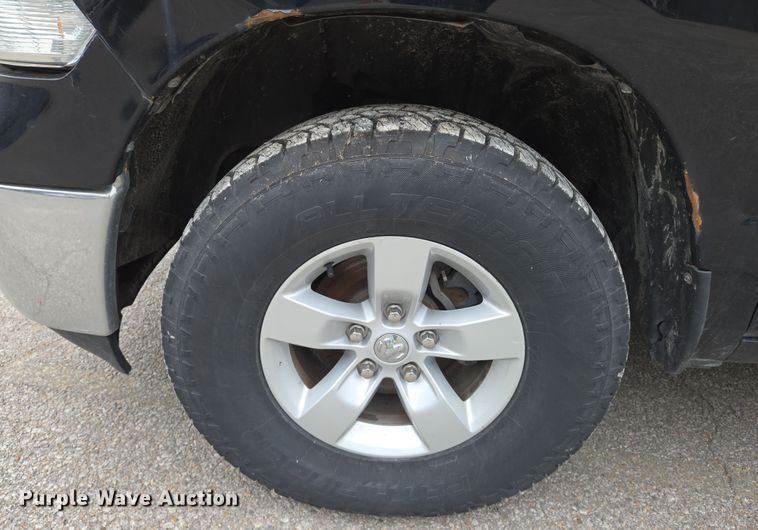 image for item EN8939 2013 Dodge Ram 1500 Crew Cab pickup truck