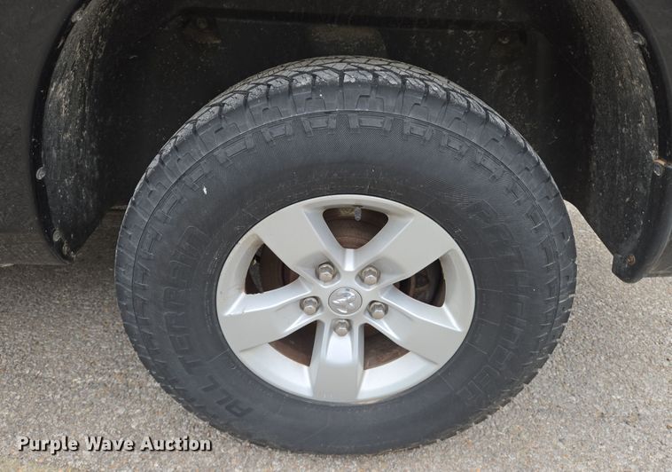 image for item EN8939 2013 Dodge Ram 1500 Crew Cab pickup truck