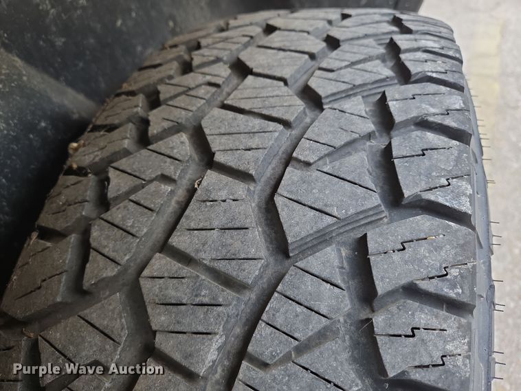 image for item EN8939 2013 Dodge Ram 1500 Crew Cab pickup truck