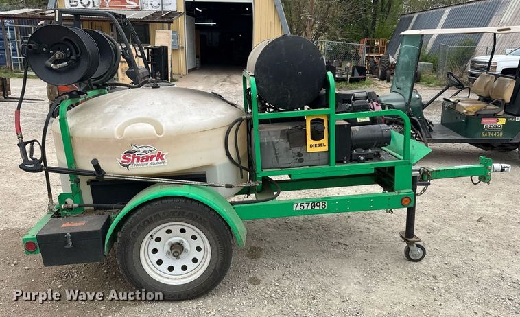 image for item EQ1351 Shark SSG-503537E/G hot pressure washer trailer