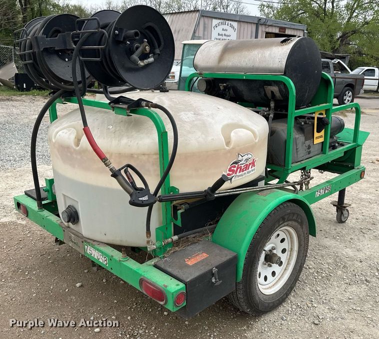 image for item EQ1351 Shark SSG-503537E/G hot pressure washer trailer