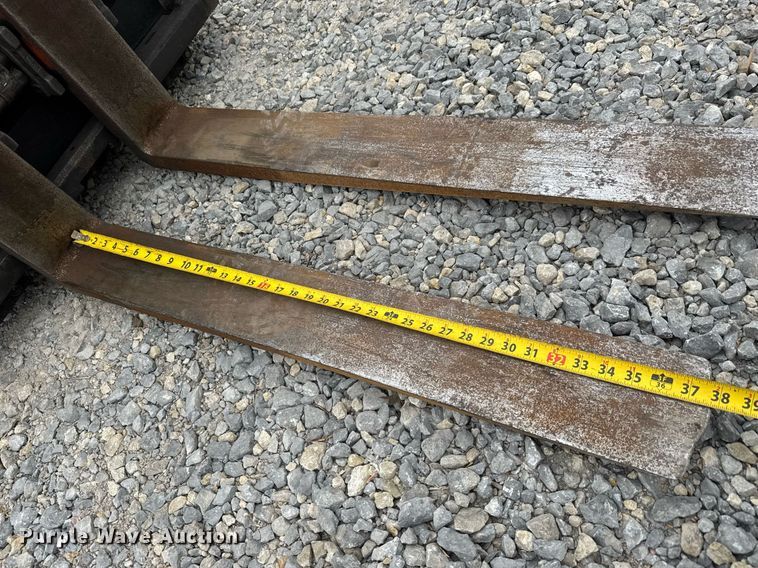 image for item EQ1353 Toyota 8FGCU20 forklift