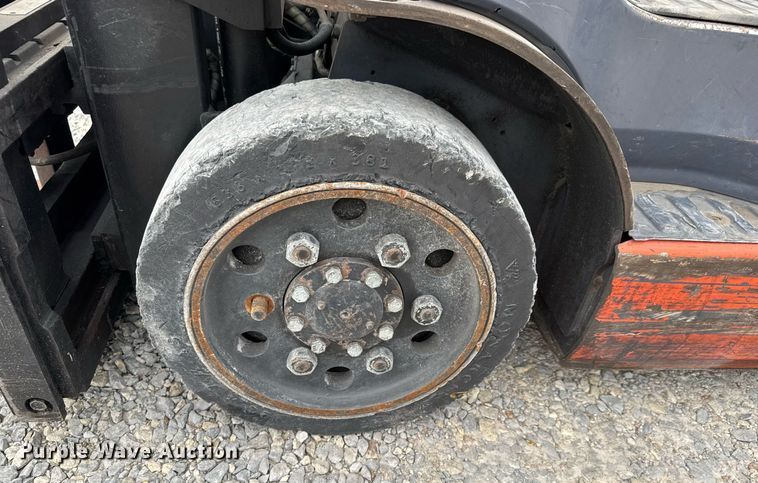 image for item EQ1353 Toyota 8FGCU20 forklift