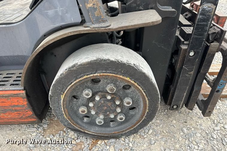 image for item EQ1353 Toyota 8FGCU20 forklift