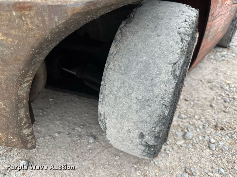 image for item EQ1353 Toyota 8FGCU20 forklift