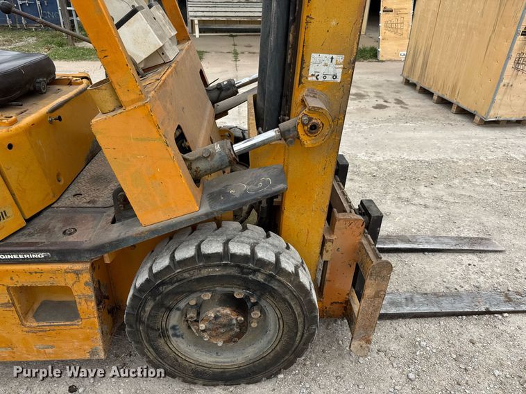 image for item EQ1355 Nissan PH02 forklift