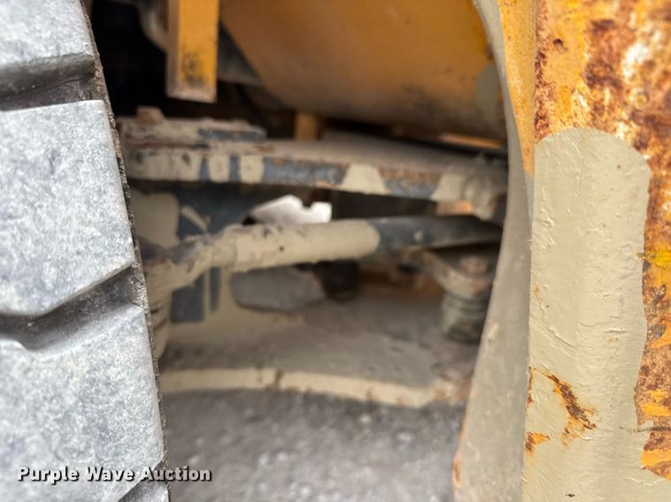 image for item EQ1355 Nissan PH02 forklift