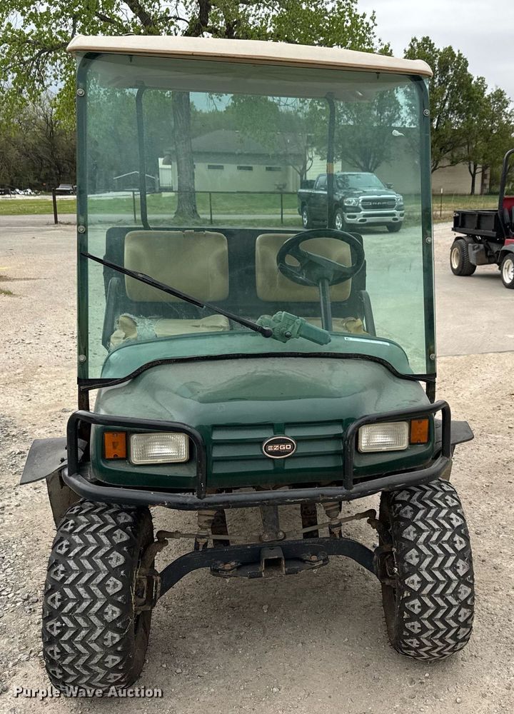 image for item EQ1356 E-Z-GO ST golf cart