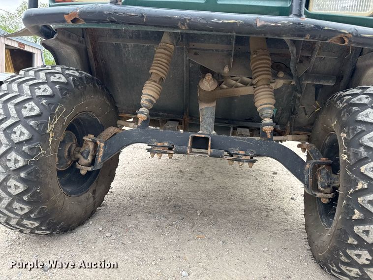 image for item EQ1356 E-Z-GO ST golf cart