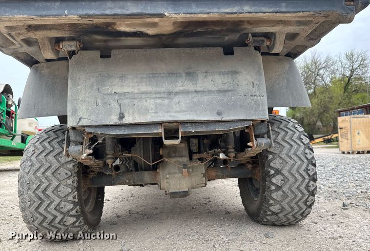 image for item EQ1356 E-Z-GO ST golf cart