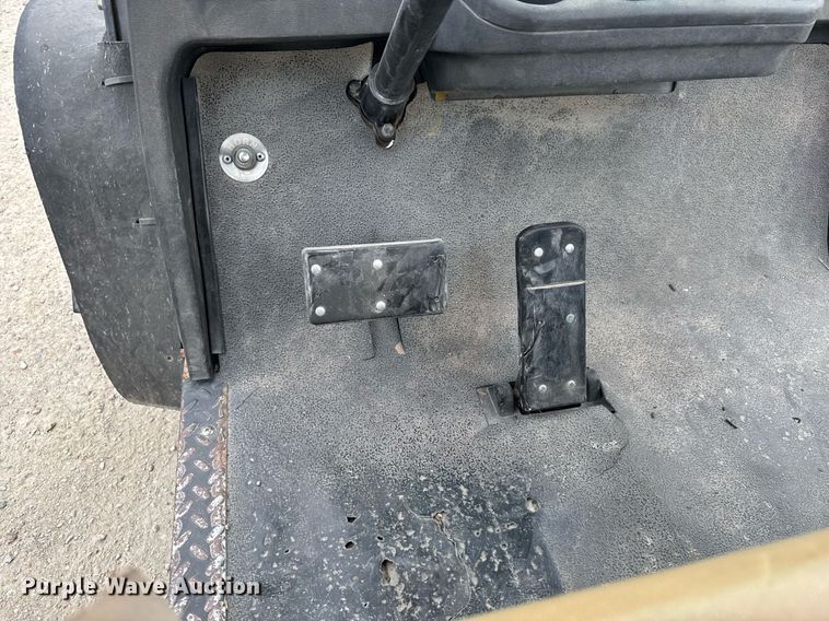 image for item EQ1356 E-Z-GO ST golf cart