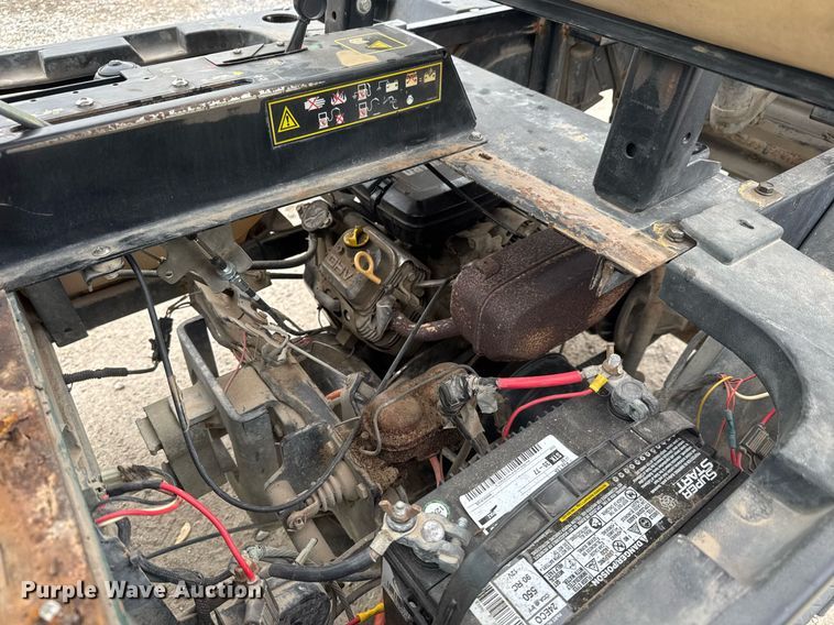 image for item EQ1356 E-Z-GO ST golf cart