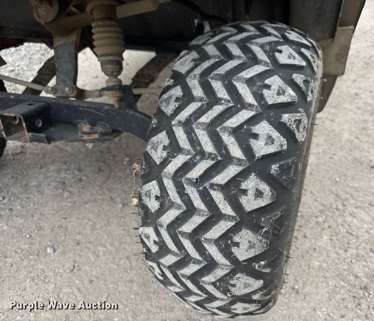 image for item EQ1356 E-Z-GO ST golf cart