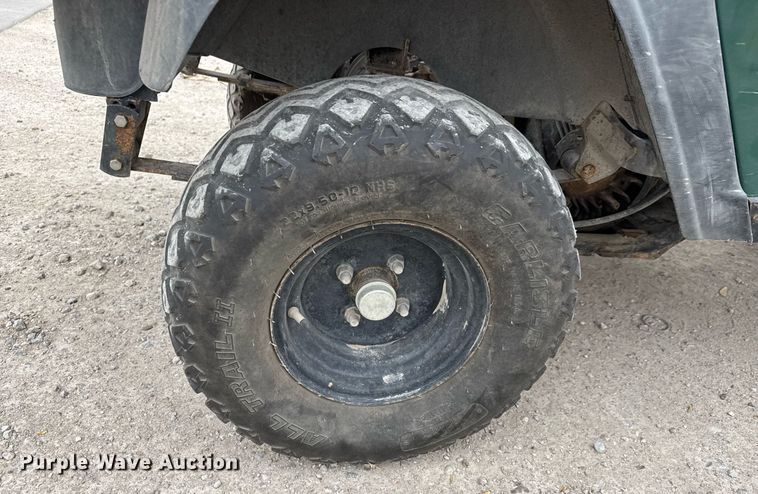 image for item EQ1356 E-Z-GO ST golf cart