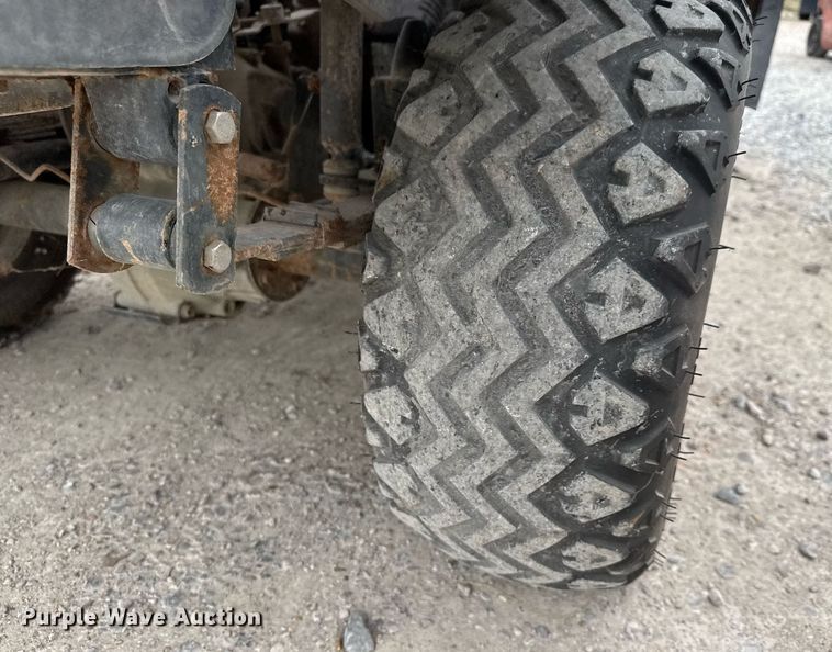 image for item EQ1356 E-Z-GO ST golf cart