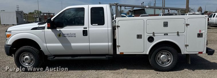 image for item EQ1397 2016 Ford F250 Super Duty SuperCab utility bed pickup truck