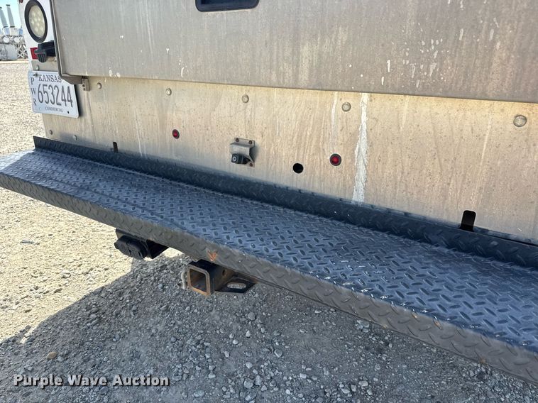 image for item EQ1397 2016 Ford F250 Super Duty SuperCab utility bed pickup truck