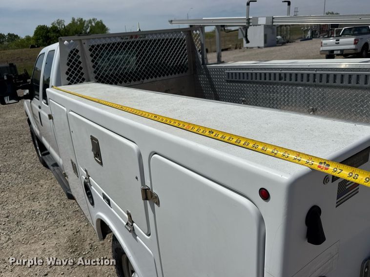 image for item EQ1397 2016 Ford F250 Super Duty SuperCab utility bed pickup truck