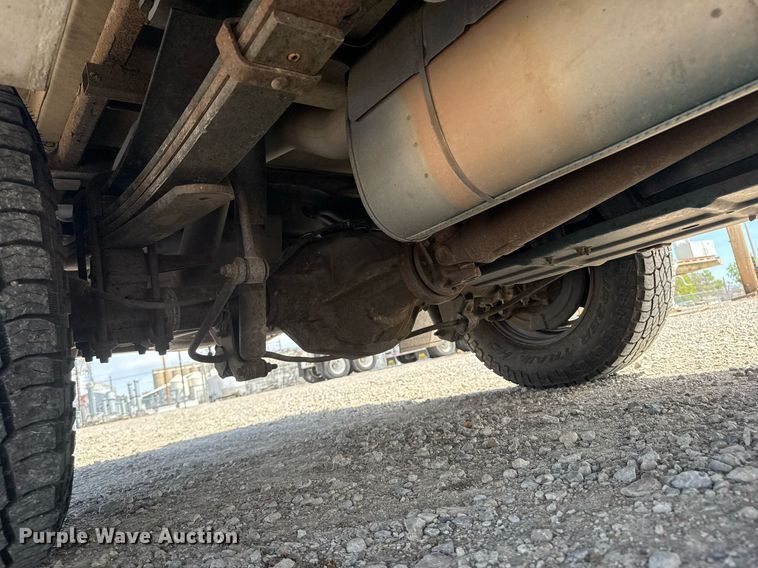 image for item EQ1397 2016 Ford F250 Super Duty SuperCab utility bed pickup truck