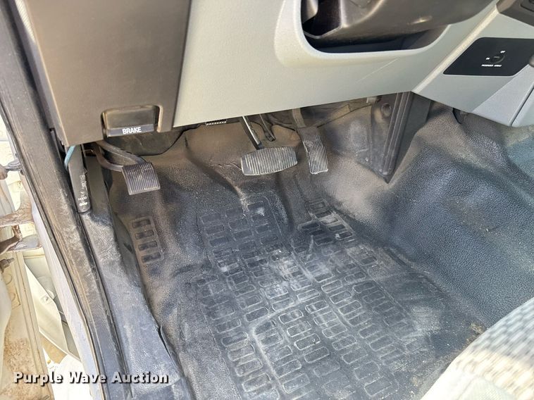 image for item EQ1397 2016 Ford F250 Super Duty SuperCab utility bed pickup truck