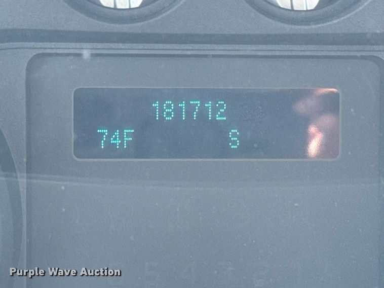 image for item EQ1397 2016 Ford F250 Super Duty SuperCab utility bed pickup truck