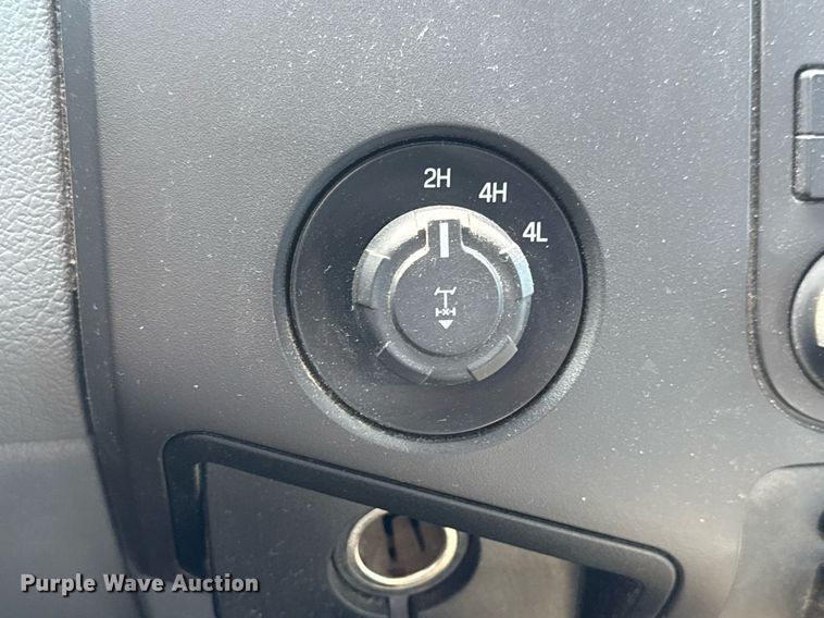 image for item EQ1397 2016 Ford F250 Super Duty SuperCab utility bed pickup truck