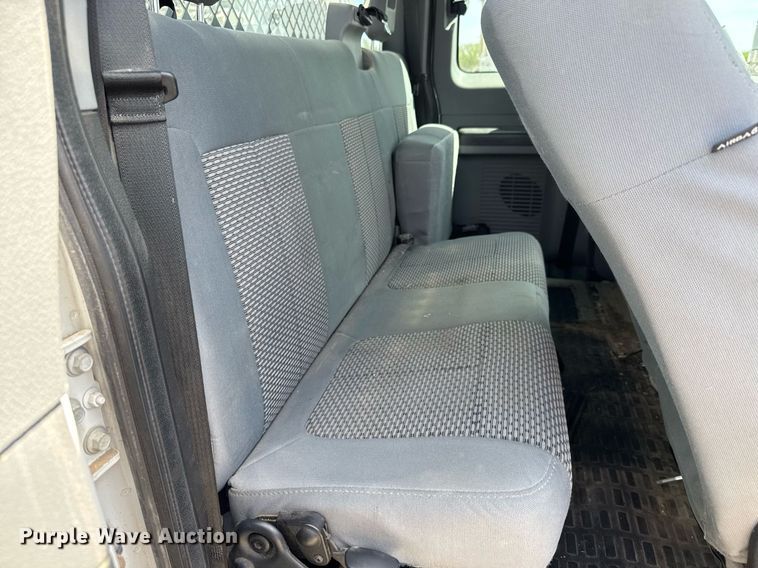 image for item EQ1397 2016 Ford F250 Super Duty SuperCab utility bed pickup truck